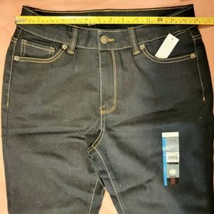 Mid-Rise Bootleg Dark Jeans